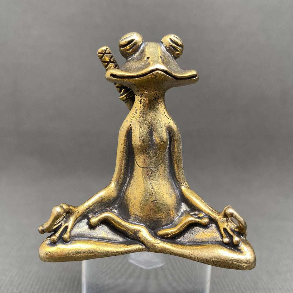 Kungfu Meditating Frog Figurine